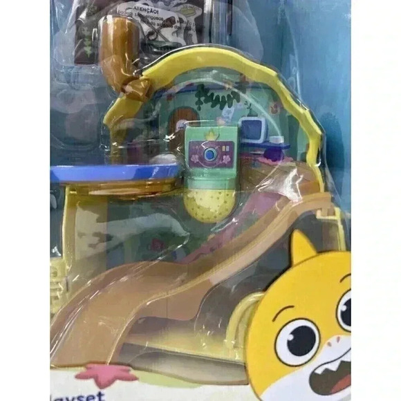 WowWee Baby Shark's Big Show! Shark House Playset Lights and Sounds Toddler Toy - Picture 4 of 5